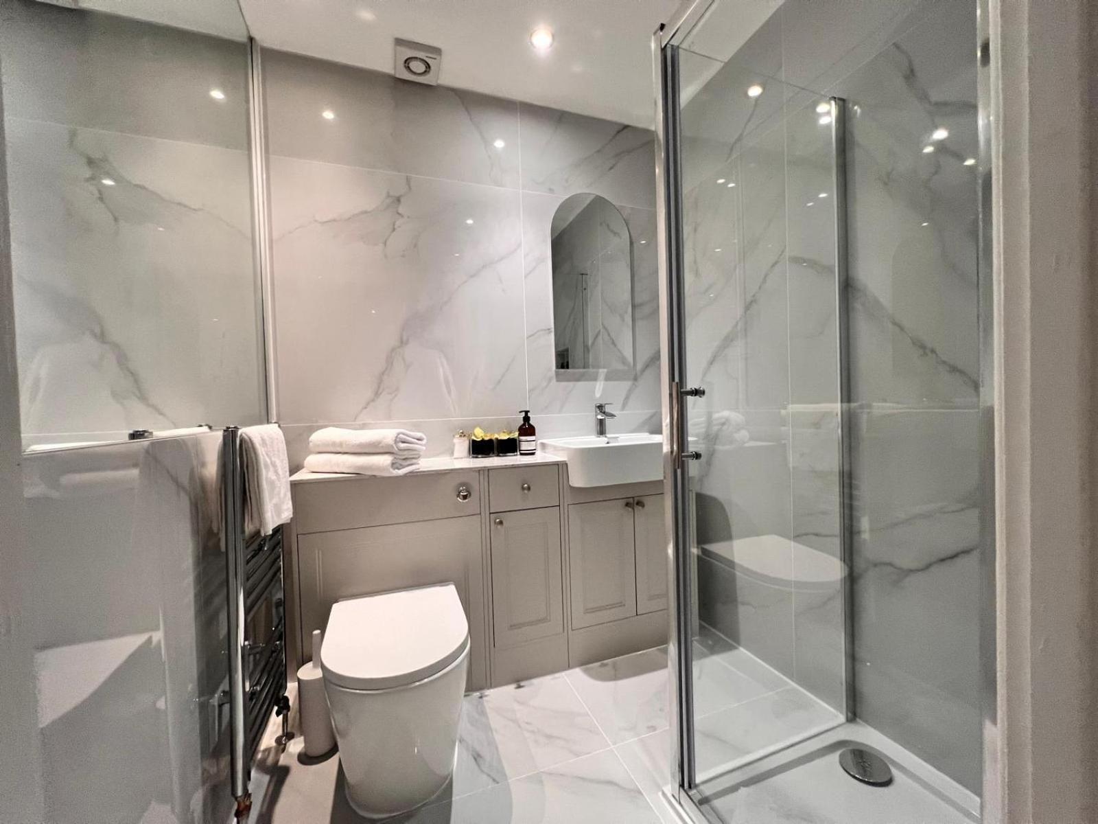 Elegant 1 Bedroom Flat Near Harrods لندن المظهر الخارجي الصورة